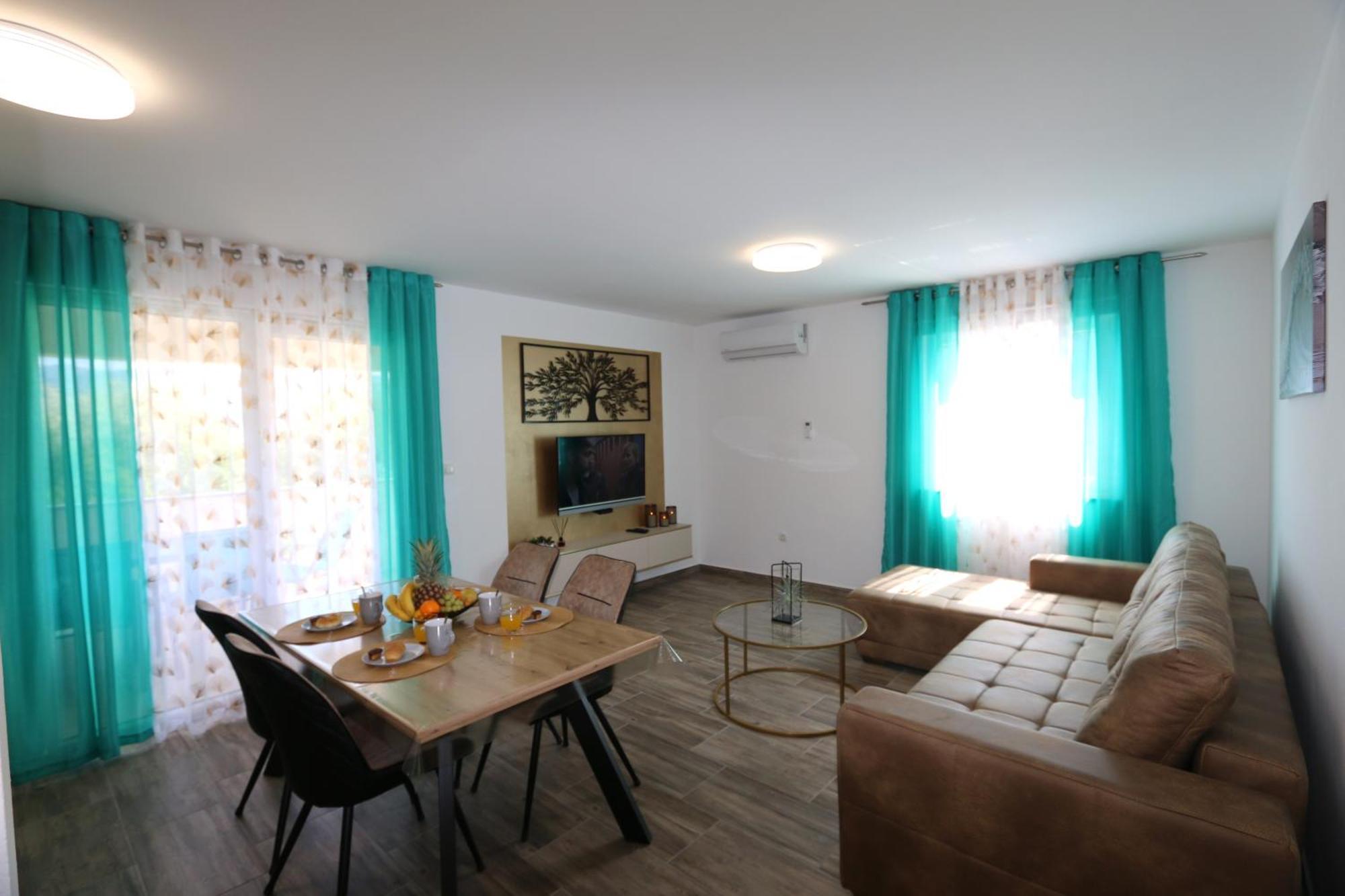 Apartments Mirjana Сило Экстерьер фото