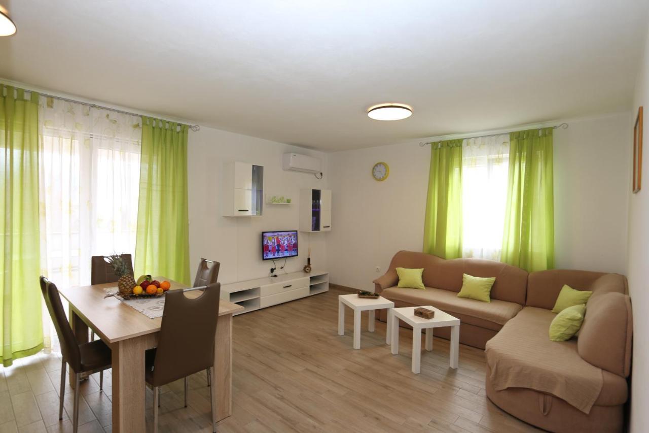 Apartments Mirjana Сило Экстерьер фото
